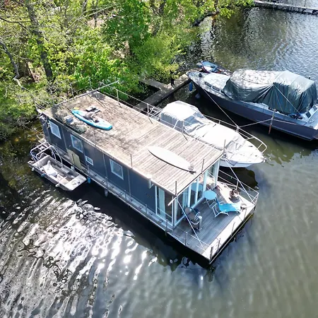 Hausboot Insel Valentinswerder Berlin Apartment